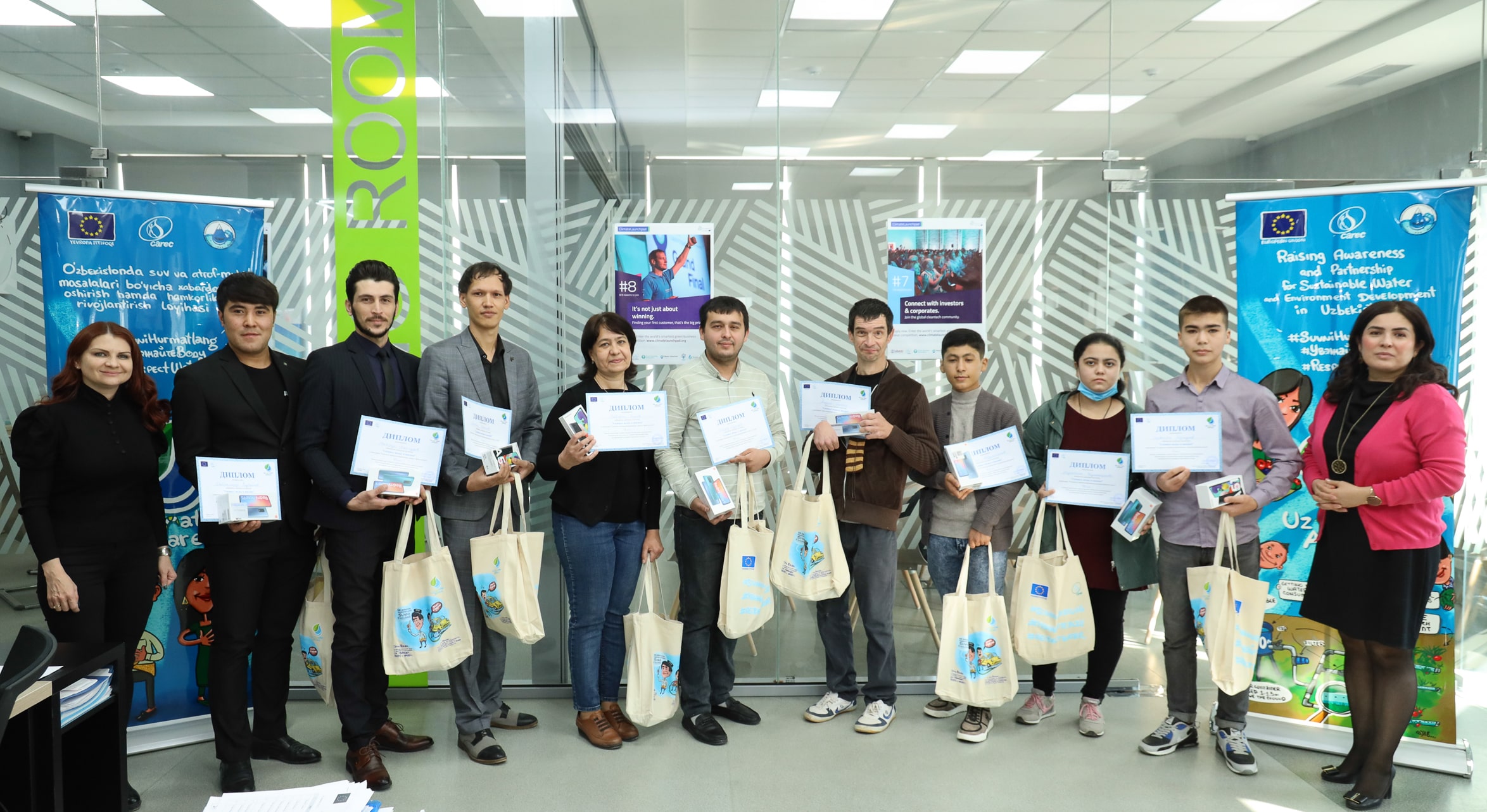 Awarding the winners of the competition of sketches and sculptures within the UzWaterAware project