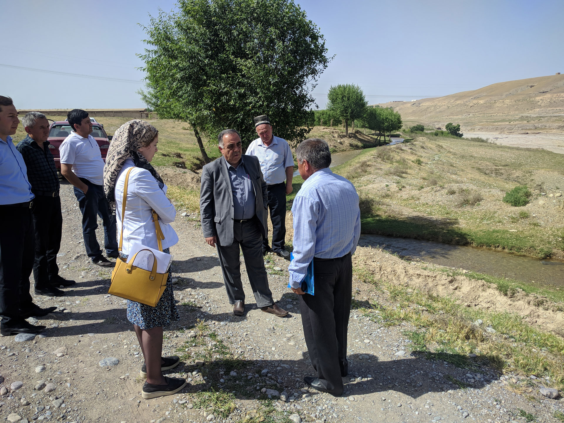 The first meetings of the Smart Waters project on the Tajik side of the Isfana River