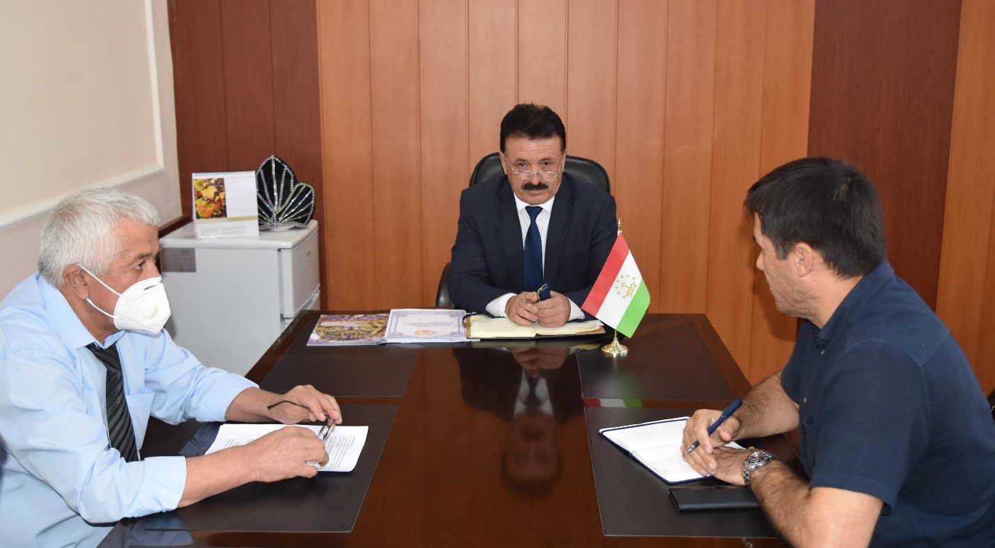 A coordination meeting was held as part of the "Regional approaches to combating sand and dust storms and drought" project in the republic of Tajikistan.